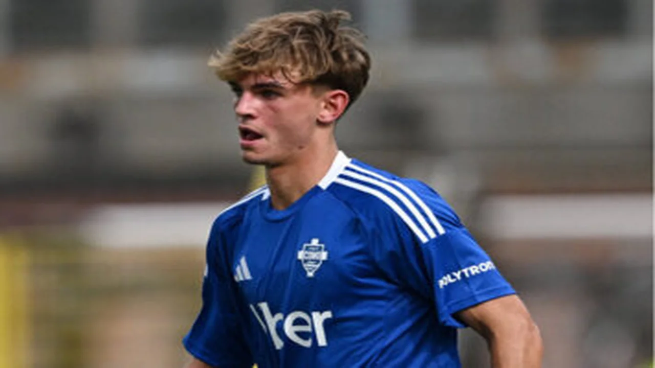 مستقبل نيكو باز في كومو يتجه نحو البقاء لموسم إضافي واحد